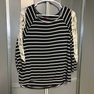 MEZZANINE Black & White Striped Lace Sleeve Blouse Shirt Small